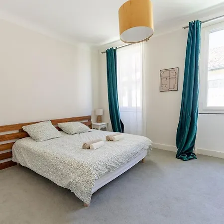 Daire Appartement, Centre Historique Narbonne
